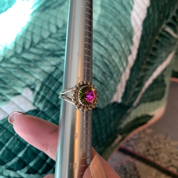 Simply obsessed dainty colorful ring - Picture 6 of 7